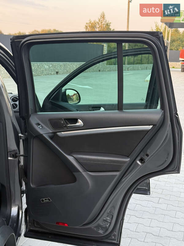 Внедорожник / Кроссовер Volkswagen Tiguan 2015 в Тернополе