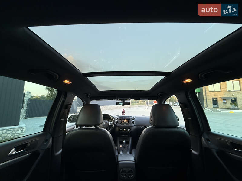 Внедорожник / Кроссовер Volkswagen Tiguan 2015 в Тернополе