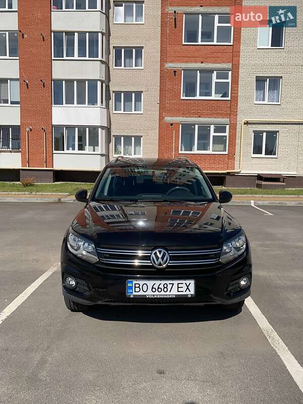 Внедорожник / Кроссовер Volkswagen Tiguan 2011 в Тернополе
