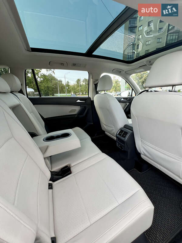 Внедорожник / Кроссовер Volkswagen Tiguan 2020 в Харькове