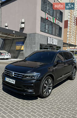 Позашляховик / Кросовер Volkswagen Tiguan 2020 в Києві