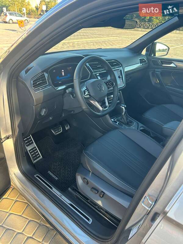 Внедорожник / Кроссовер Volkswagen Tiguan 2024 в Харькове