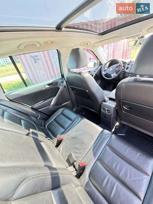 Внедорожник / Кроссовер Volkswagen Tiguan 2008 в Киеве