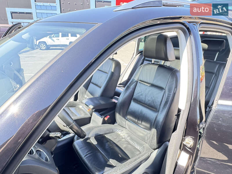 Внедорожник / Кроссовер Volkswagen Tiguan 2008 в Киеве