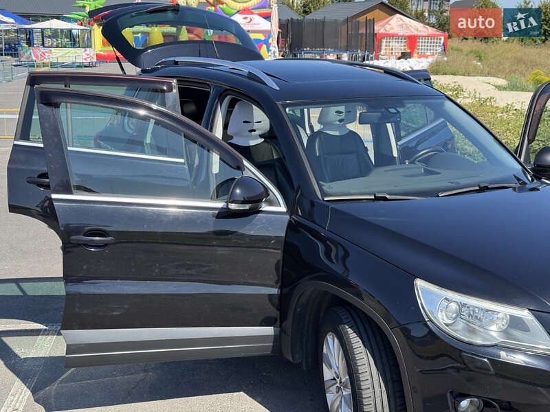 Внедорожник / Кроссовер Volkswagen Tiguan 2008 в Киеве