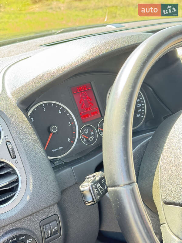 Внедорожник / Кроссовер Volkswagen Tiguan 2008 в Киеве
