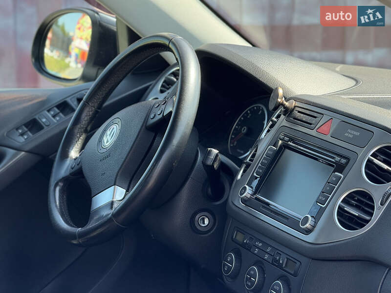 Внедорожник / Кроссовер Volkswagen Tiguan 2008 в Киеве
