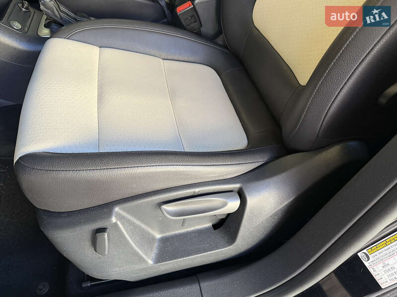 Внедорожник / Кроссовер Volkswagen Tiguan 2017 в Полтаве