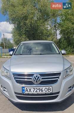 Внедорожник / Кроссовер Volkswagen Tiguan 2009 в Харькове