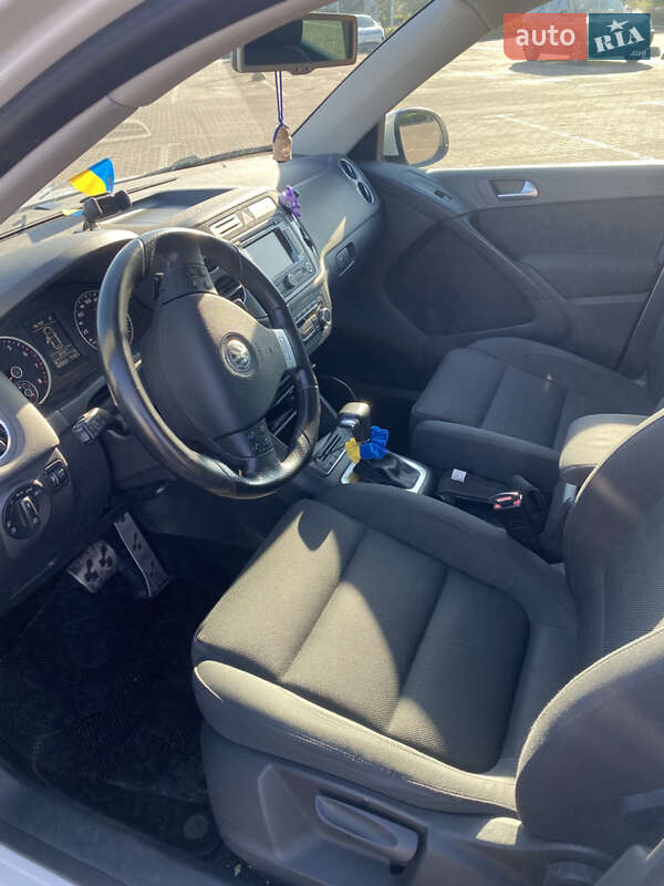 Внедорожник / Кроссовер Volkswagen Tiguan 2009 в Житомире