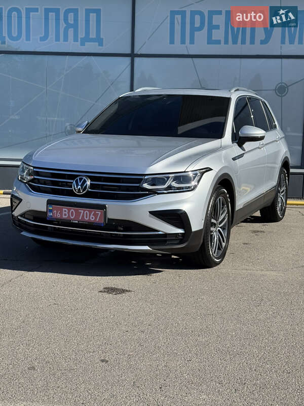 Внедорожник / Кроссовер Volkswagen Tiguan 2022 в Киеве