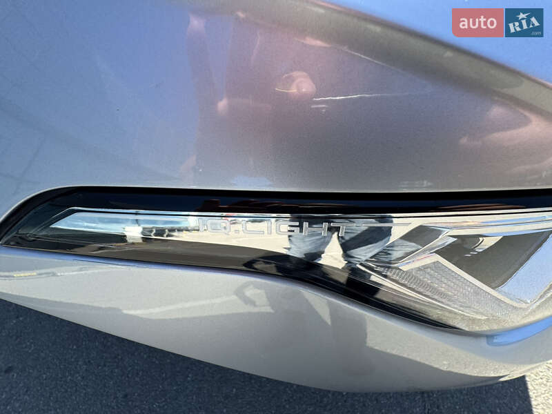 Внедорожник / Кроссовер Volkswagen Tiguan 2022 в Киеве