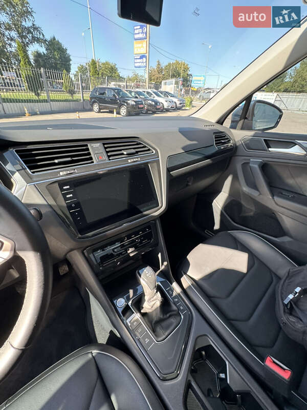 Внедорожник / Кроссовер Volkswagen Tiguan 2022 в Киеве