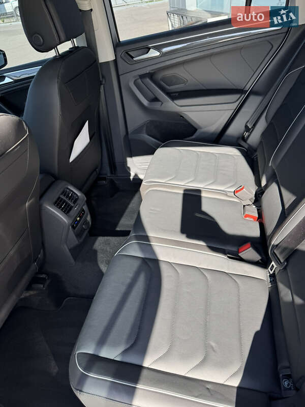 Внедорожник / Кроссовер Volkswagen Tiguan 2022 в Киеве