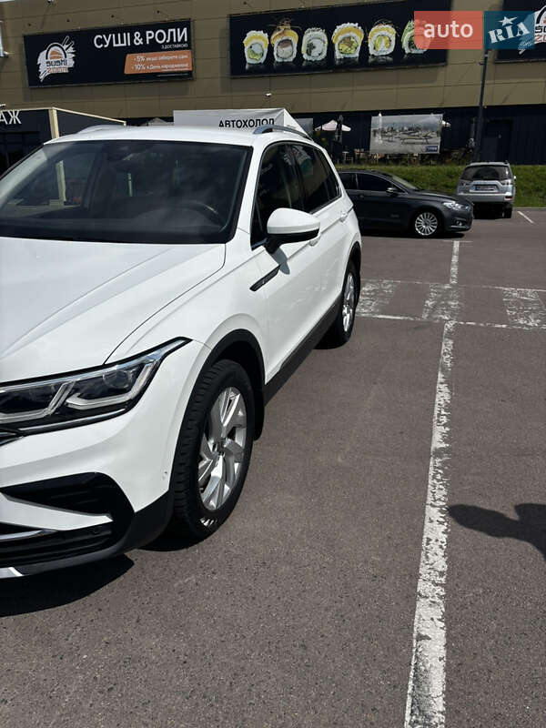 Внедорожник / Кроссовер Volkswagen Tiguan 2021 в Ровно