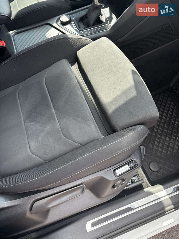 Внедорожник / Кроссовер Volkswagen Tiguan 2021 в Ровно