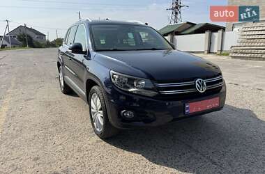 Внедорожник / Кроссовер Volkswagen Tiguan 2014 в Львове