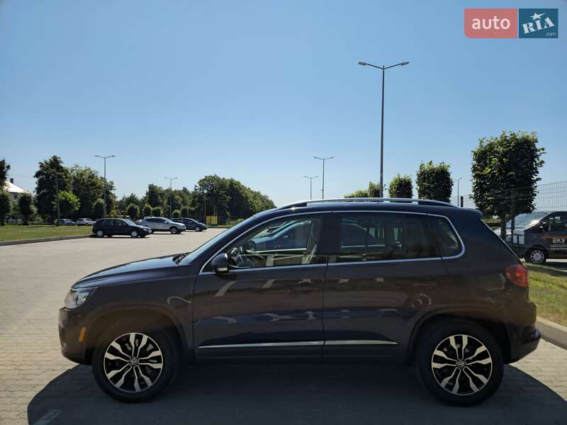 Внедорожник / Кроссовер Volkswagen Tiguan 2011 в Бродах