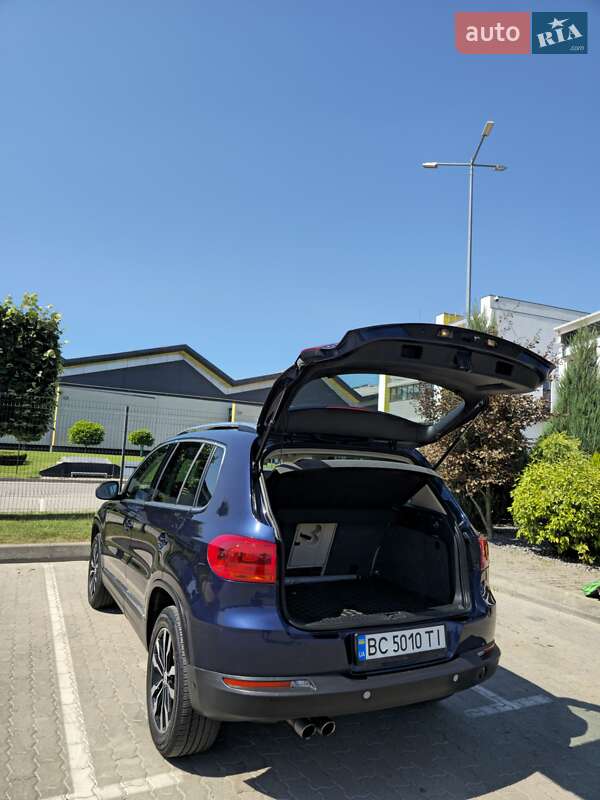 Внедорожник / Кроссовер Volkswagen Tiguan 2011 в Бродах