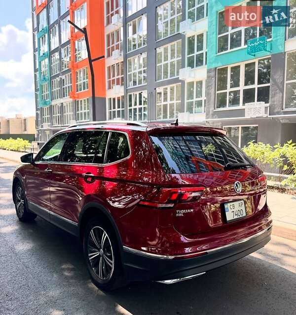 Внедорожник / Кроссовер Volkswagen Tiguan 2017 в Чернигове