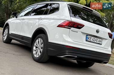 Внедорожник / Кроссовер Volkswagen Tiguan 2018 в Каменском