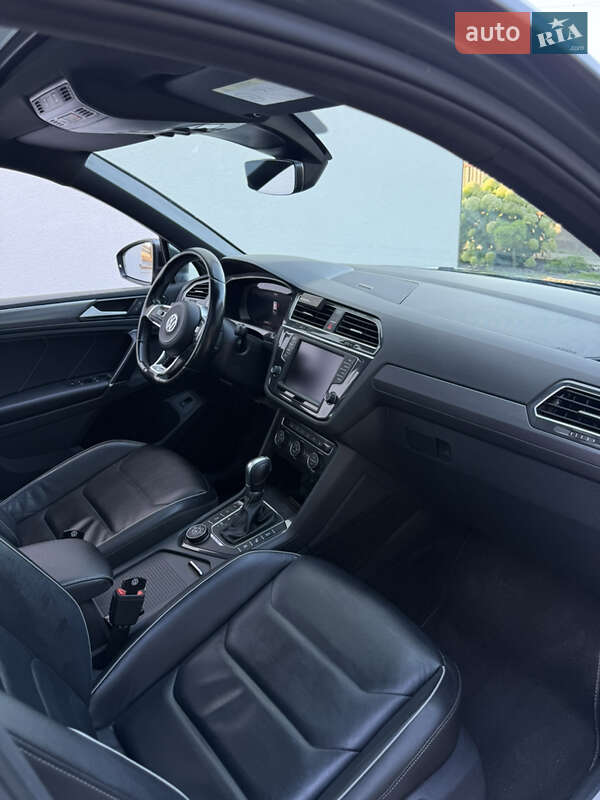 Внедорожник / Кроссовер Volkswagen Tiguan 2016 в Ратным