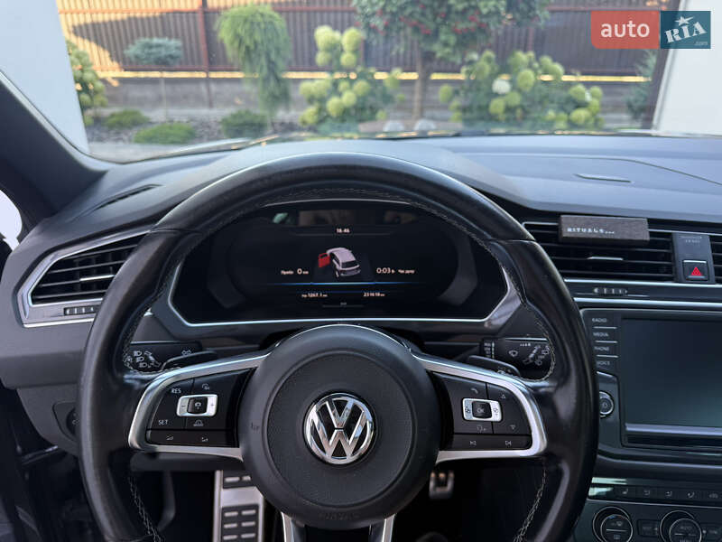 Внедорожник / Кроссовер Volkswagen Tiguan 2016 в Ратным