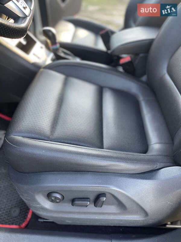 Внедорожник / Кроссовер Volkswagen Tiguan 2016 в Днепре