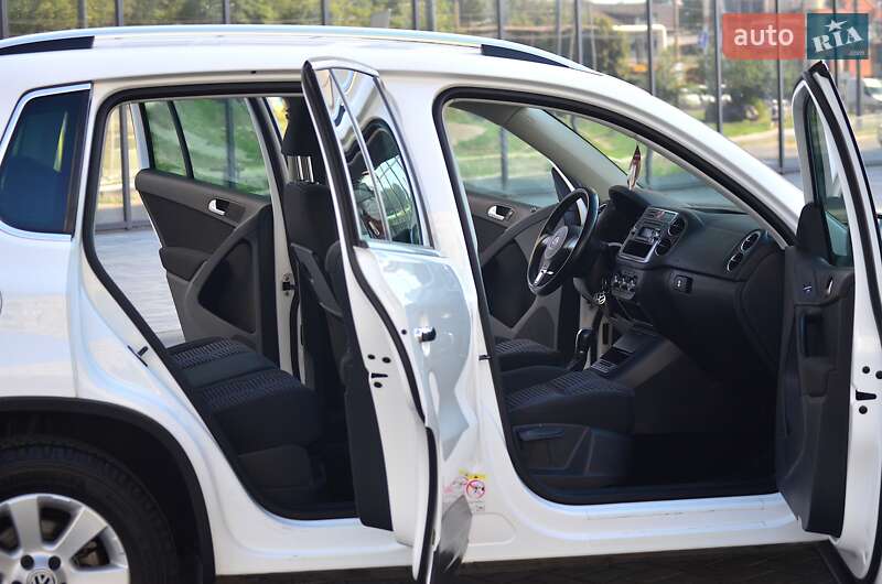 Внедорожник / Кроссовер Volkswagen Tiguan 2010 в Днепре фото 14 Внедорожник / Кроссовер Volkswagen Tiguan 2010 в Днепре