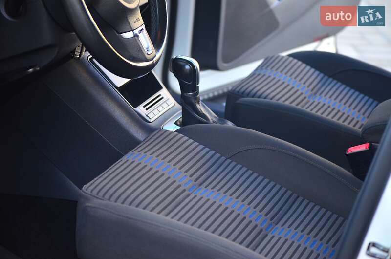 Внедорожник / Кроссовер Volkswagen Tiguan 2010 в Днепре фото 24 Внедорожник / Кроссовер Volkswagen Tiguan 2010 в Днепре