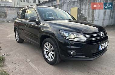 Внедорожник / Кроссовер Volkswagen Tiguan 2016 в Киеве