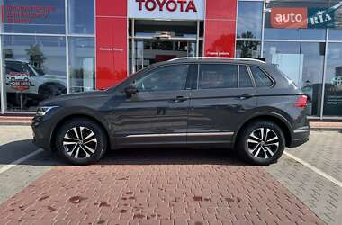 Внедорожник / Кроссовер Volkswagen Tiguan 2021 в 