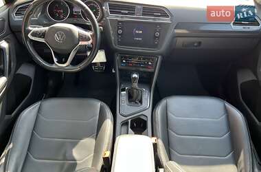 Внедорожник / Кроссовер Volkswagen Tiguan 2021 в 