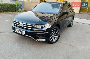 Позашляховик / Кросовер Volkswagen Tiguan 2019 в Одесі