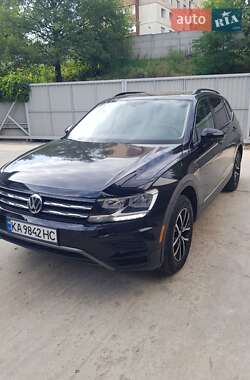 Внедорожник / Кроссовер Volkswagen Tiguan 2021 в Киеве