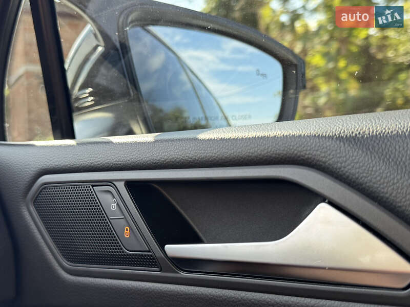 Внедорожник / Кроссовер Volkswagen Tiguan 2018 в Полтаве