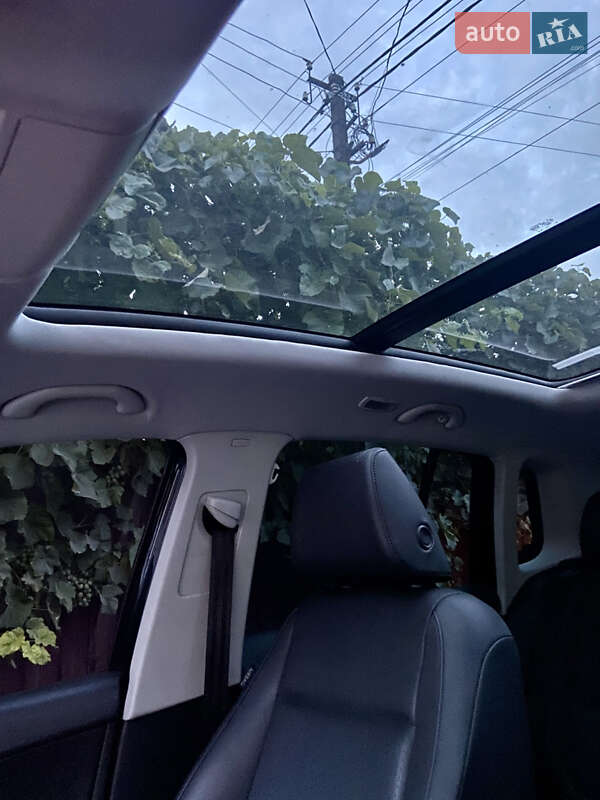 Внедорожник / Кроссовер Volkswagen Tiguan 2015 в Чорткове фото 8 Внедорожник / Кроссовер Volkswagen Tiguan 2015 в Чорткове