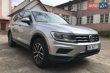 Позашляховик / Кросовер Volkswagen Tiguan 2020 в Рівному