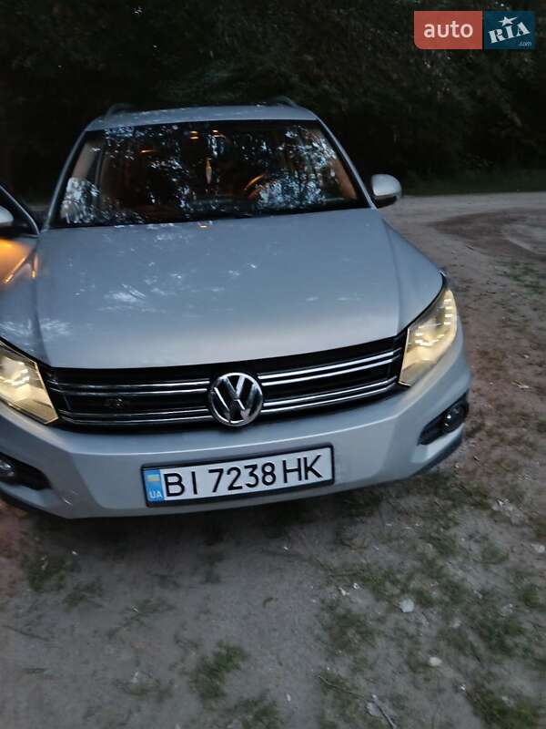 Внедорожник / Кроссовер Volkswagen Tiguan 2012 в Гадяче фото 19 Внедорожник / Кроссовер Volkswagen Tiguan 2012 в Гадяче