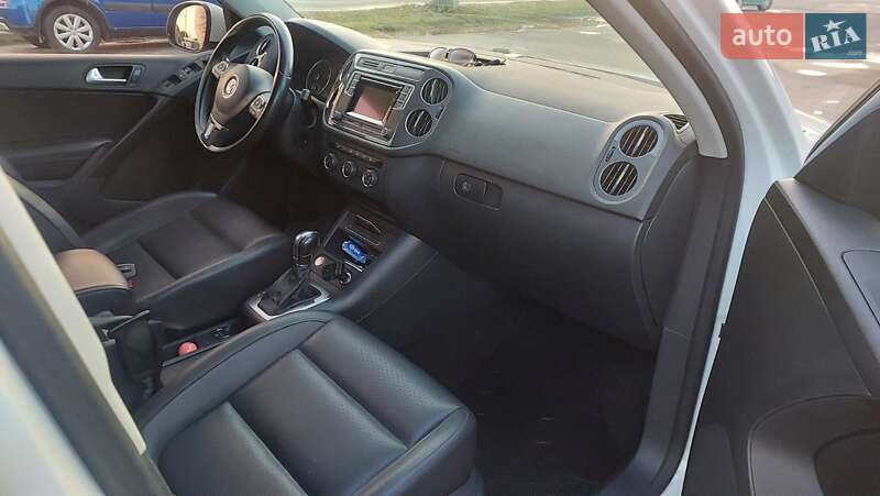 Внедорожник / Кроссовер Volkswagen Tiguan 2016 в Белой Церкви