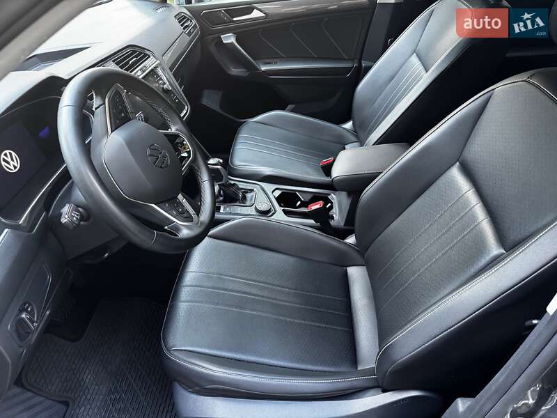 Внедорожник / Кроссовер Volkswagen Tiguan 2022 в Киеве