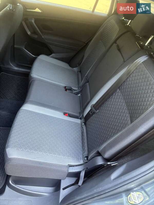 Внедорожник / Кроссовер Volkswagen Tiguan 2017 в Киеве