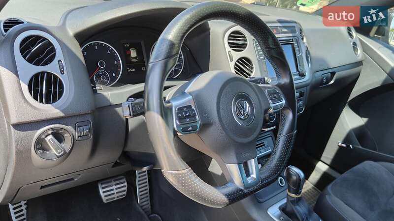 Внедорожник / Кроссовер Volkswagen Tiguan 2015 в Тернополе