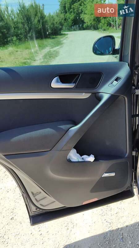 Внедорожник / Кроссовер Volkswagen Tiguan 2015 в Тернополе