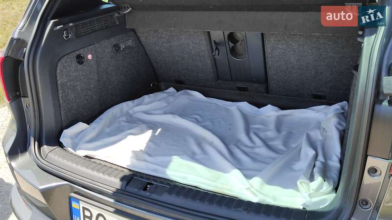 Внедорожник / Кроссовер Volkswagen Tiguan 2015 в Тернополе