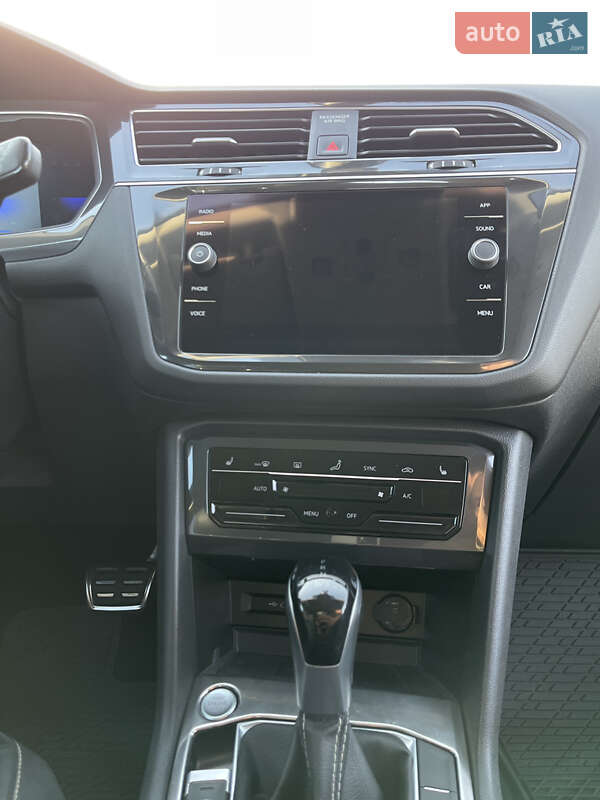 Внедорожник / Кроссовер Volkswagen Tiguan 2022 в Сарнах