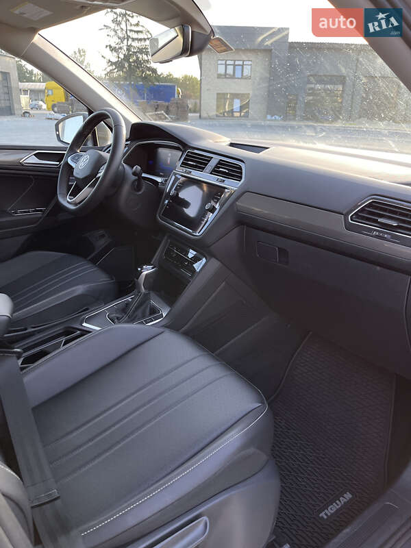 Внедорожник / Кроссовер Volkswagen Tiguan 2022 в Сарнах