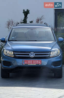 Внедорожник / Кроссовер Volkswagen Tiguan 2017 в Луцке