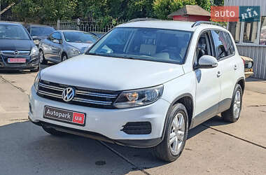 Внедорожник / Кроссовер Volkswagen Tiguan 2016 в Харькове