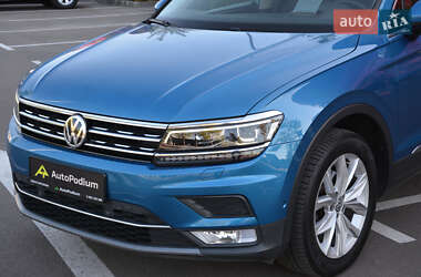 Позашляховик / Кросовер Volkswagen Tiguan 2016 в Києві